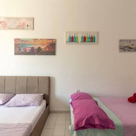 3Rd Floor Apartment Next To The Beachfront Ираклио Екстериор снимка