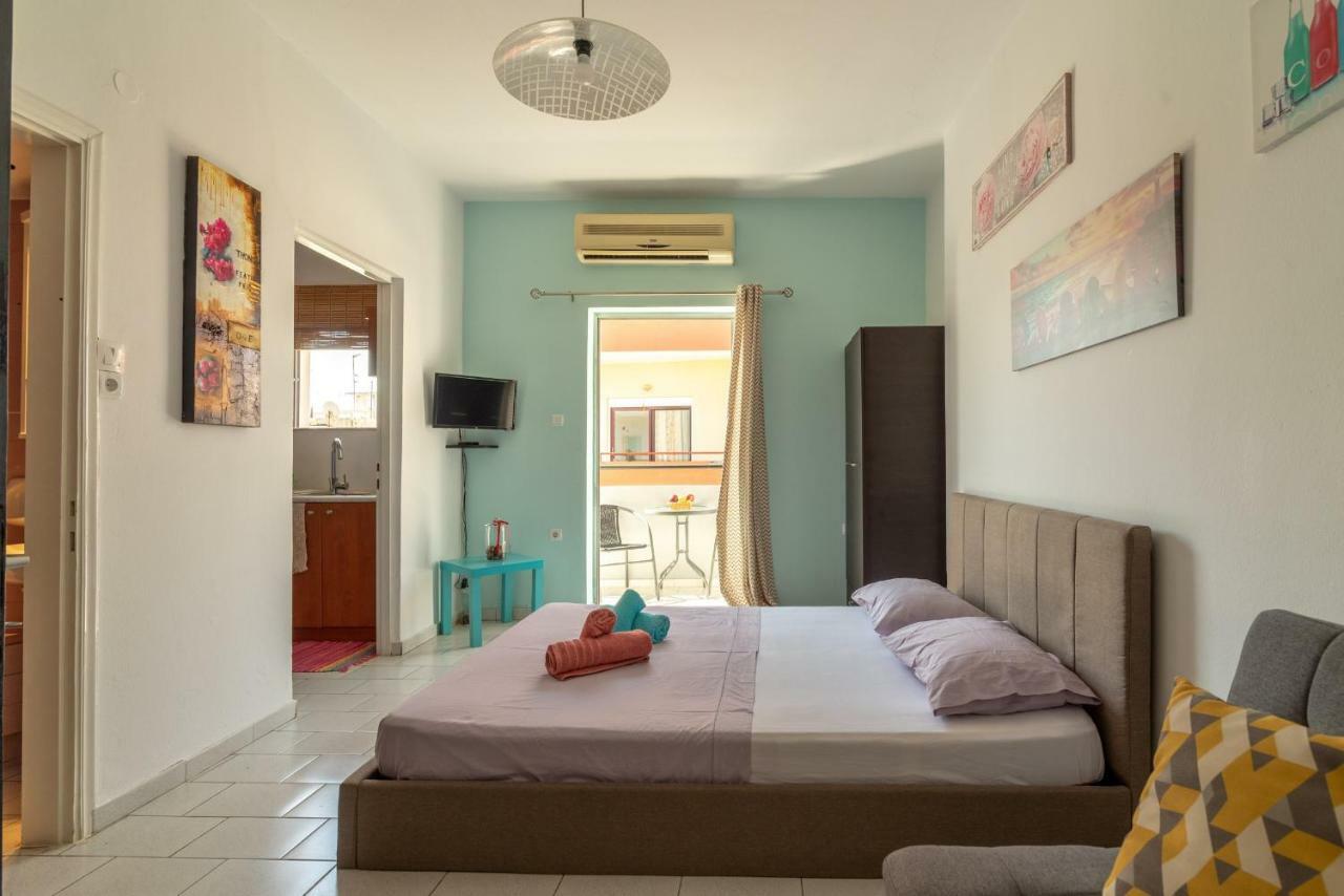 3Rd Floor Apartment Next To The Beachfront Ираклио Екстериор снимка