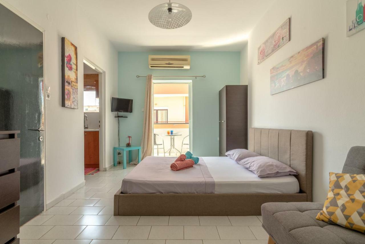 3Rd Floor Apartment Next To The Beachfront Ираклио Екстериор снимка
