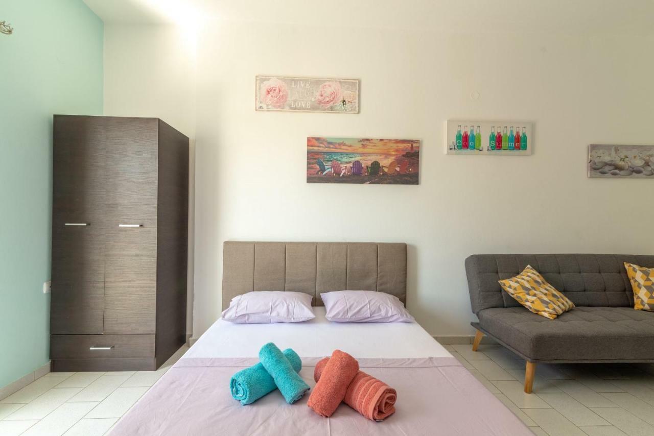 3Rd Floor Apartment Next To The Beachfront Ираклио Екстериор снимка