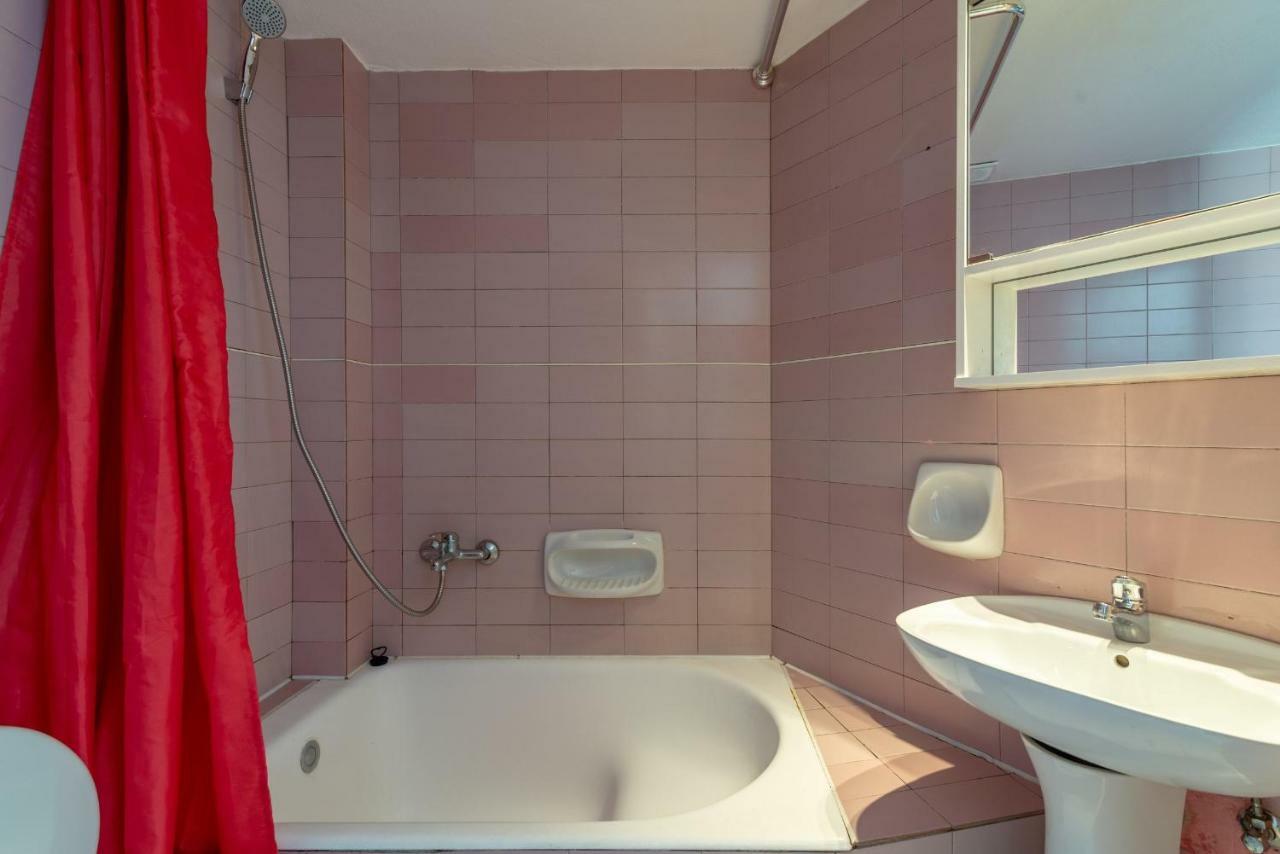 3Rd Floor Apartment Next To The Beachfront Ираклио Екстериор снимка